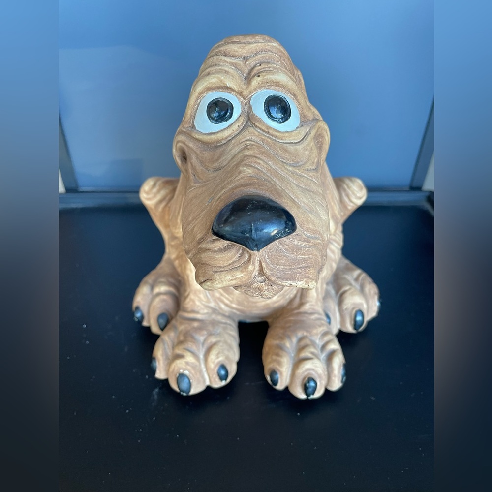 Vintage Bill Vernon Carved Hound Dog Trinket Box Folk Art Figure signed 1980’s